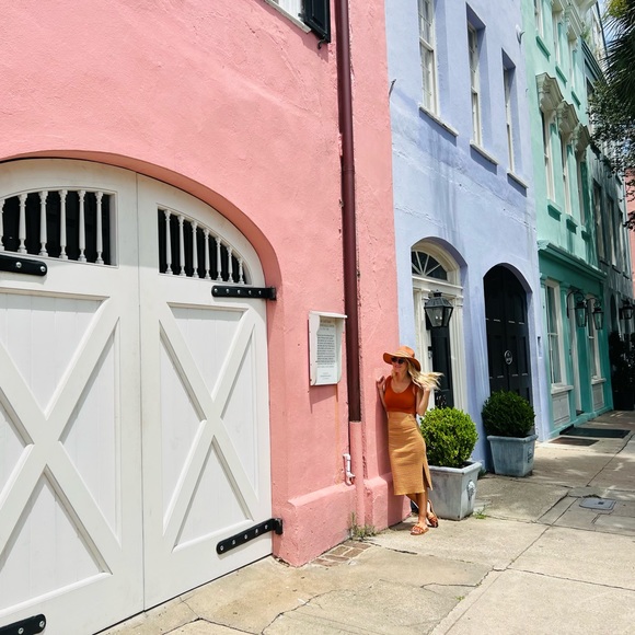 Meet your Posher, Alina Joie - Picture 10 of 11